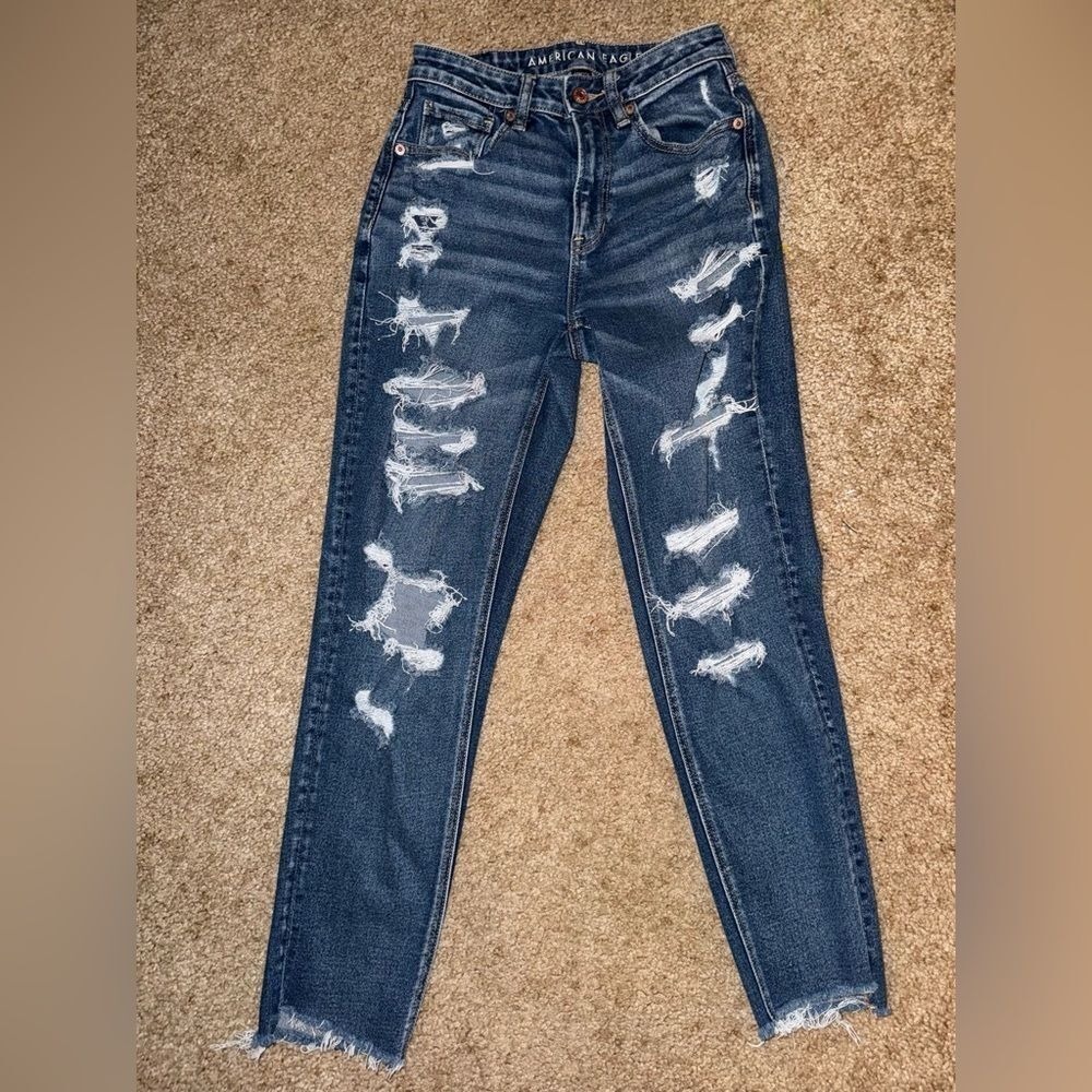 American Eagle Distressed Heavily Distressed Raw Hem Detail Medium Size 2
